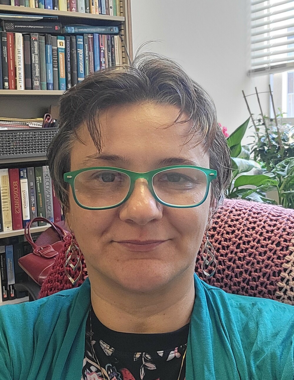 V. Andreea Chiritescu