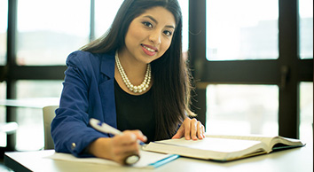 Business Administration students at EIU