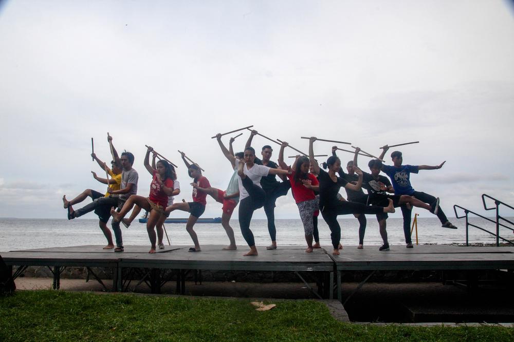 phillipines culture movement