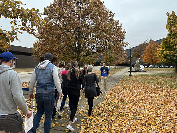 Lincoln Trail students site visit to EIU